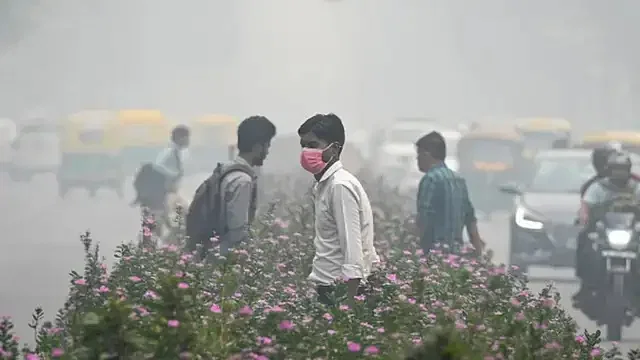 প্রাথমিক স্কুলে অনলাইনে ক্লাস, নির্মাণকাজ বন্ধ! দূষণ রোধে একগুচ্ছ নির্দেশিকা দিল্লিতে